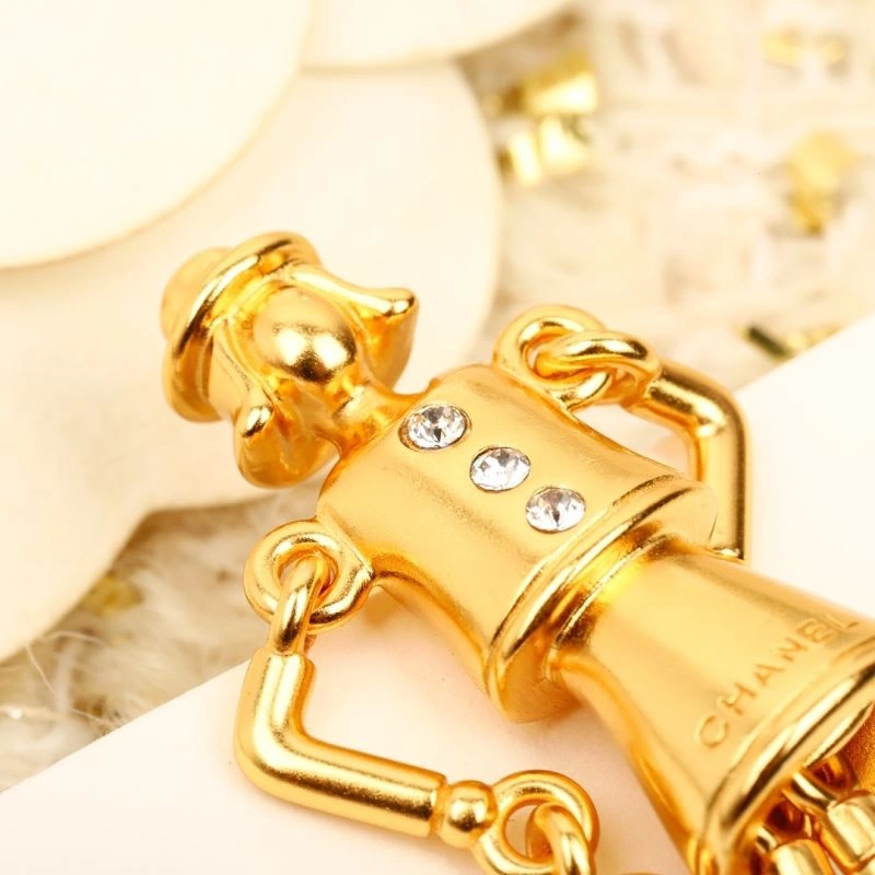 Lightweight Chanel Earrings 231618