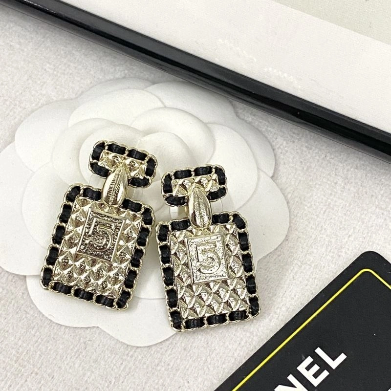 SmartChoice Chanel Earrings 231625