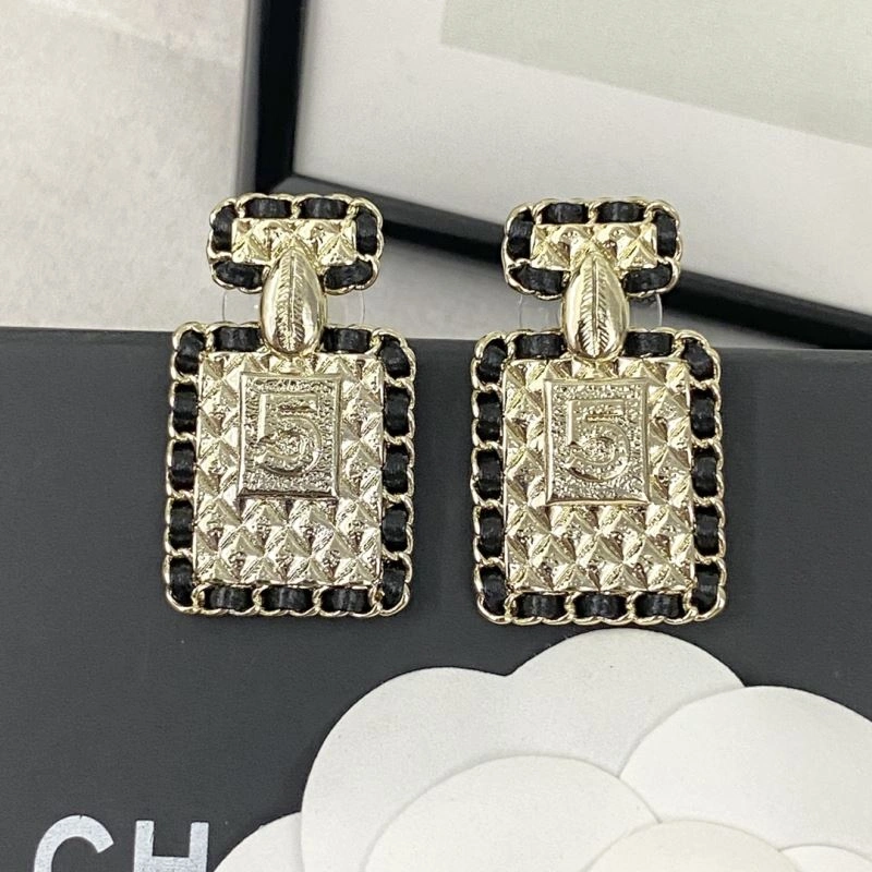 SmartChoice Chanel Earrings 231625