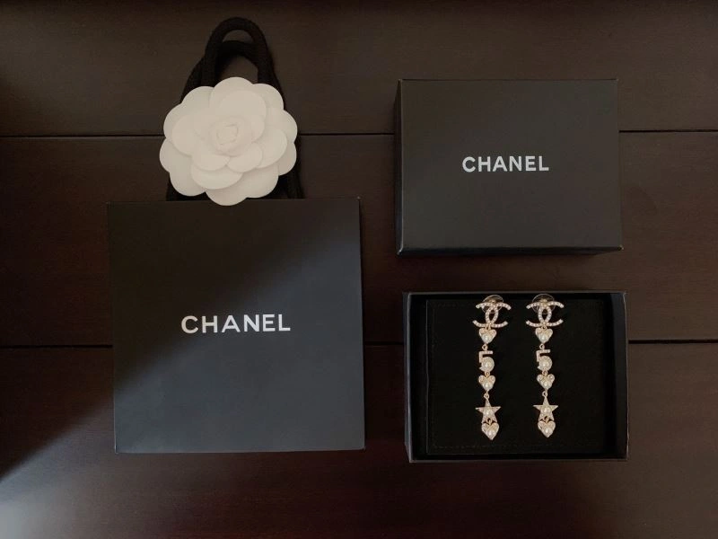FashionForward Chanel Earrings 231615