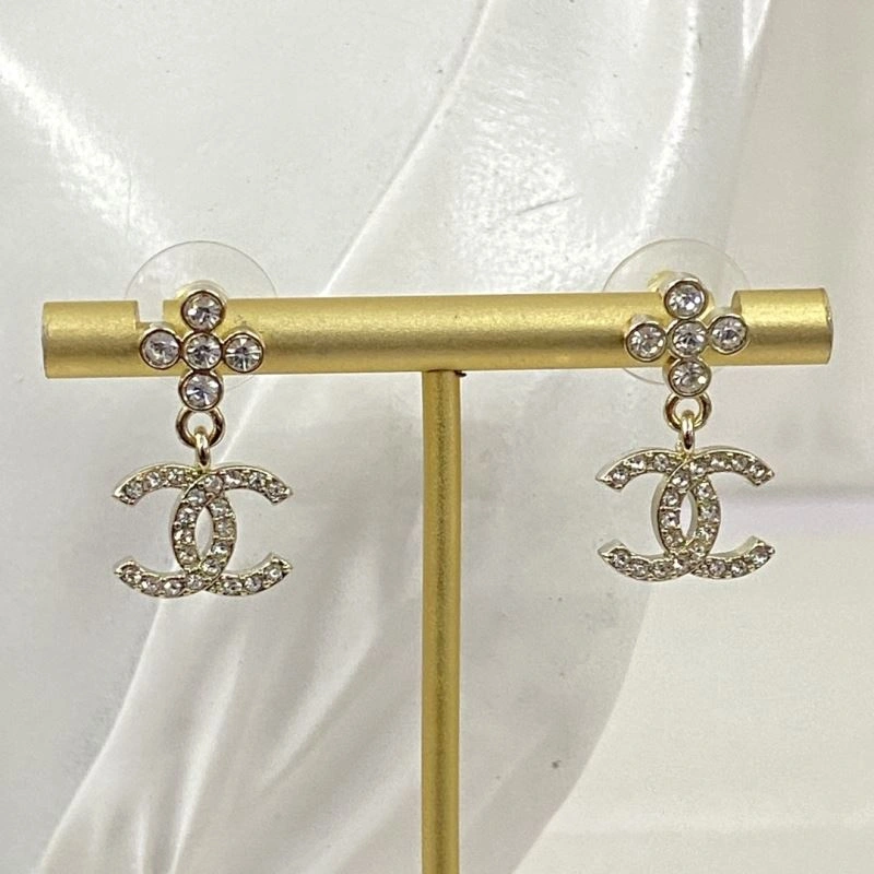 Unisex Chanel Earrings 231624