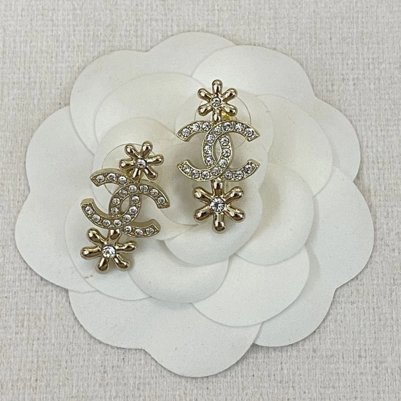 Chanel Earrings MultiPurpose 231610