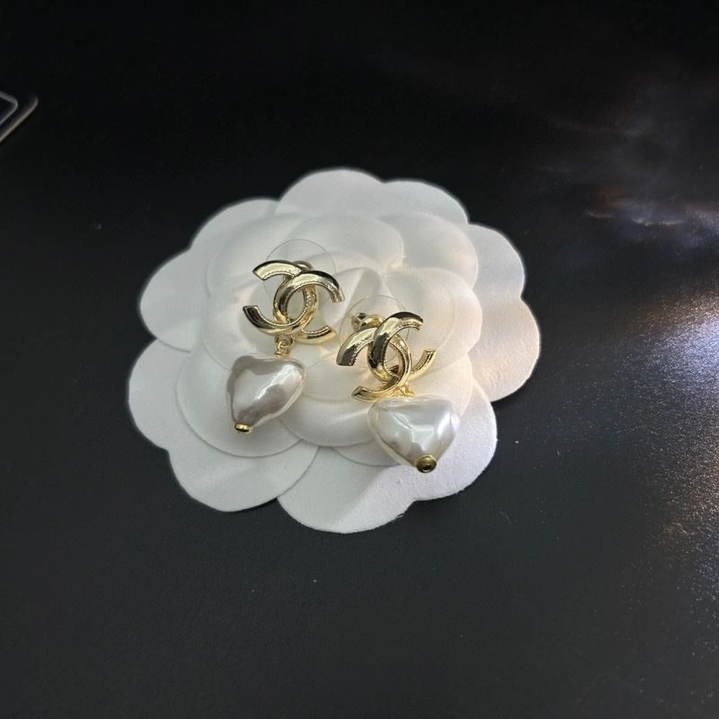 Breathable Chanel Earrings 231595