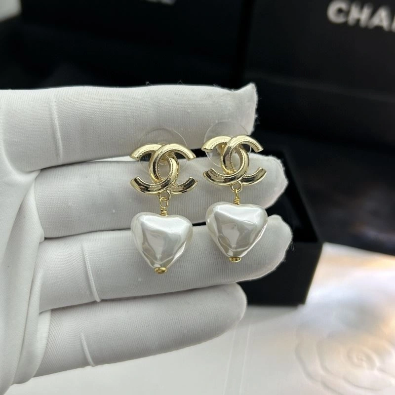 Breathable Chanel Earrings 231595