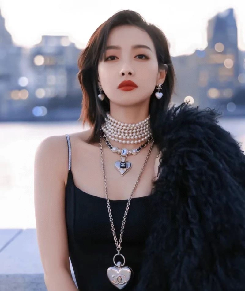 Breathable Chanel Earrings 231595