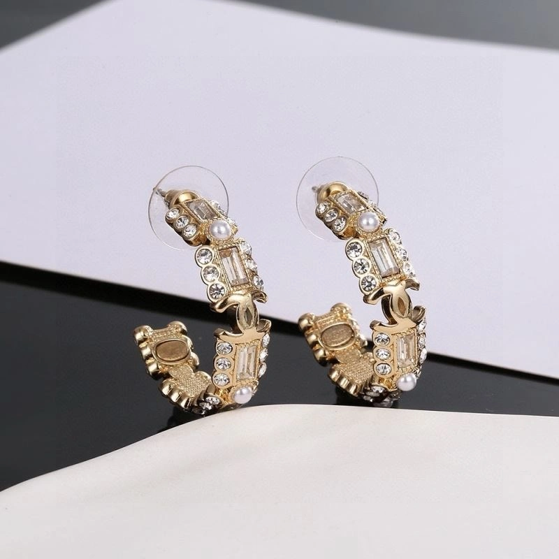 Chanel Earrings WaterResistant 231608