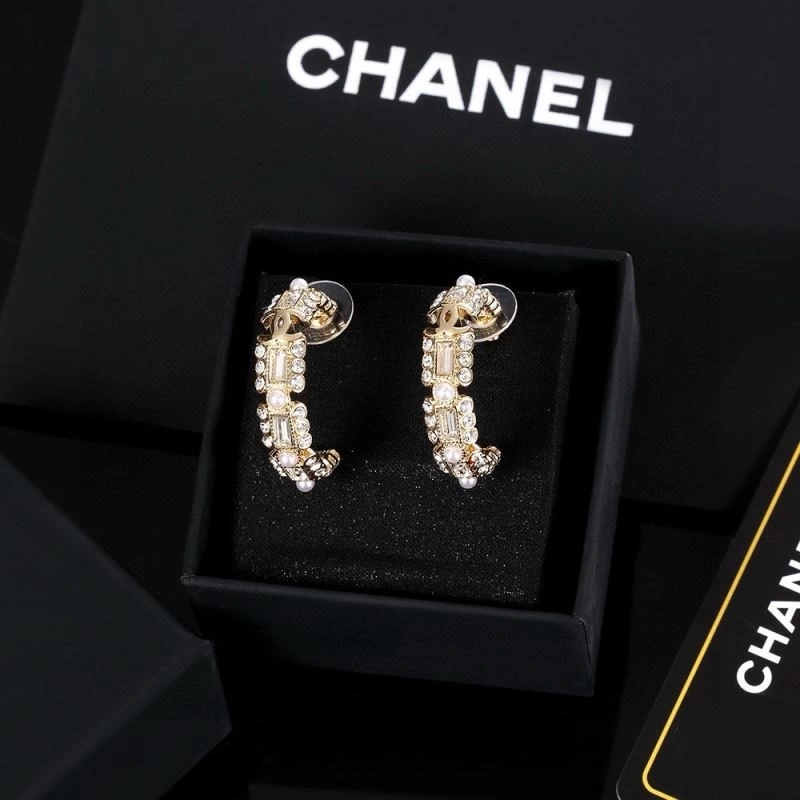 Chanel Earrings WaterResistant 231608