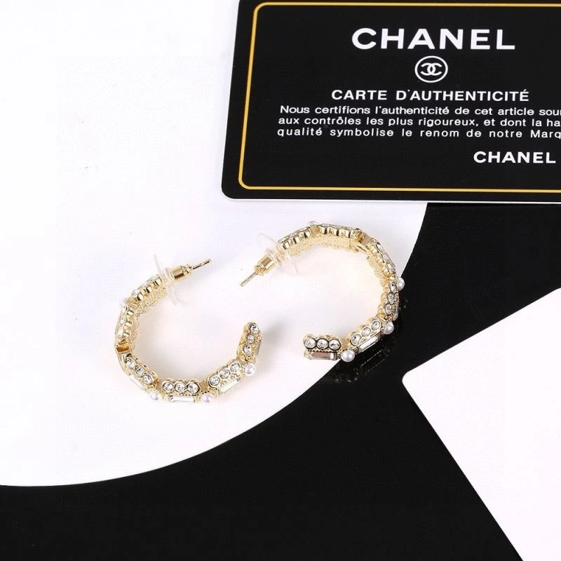 Chanel Earrings WaterResistant 231608
