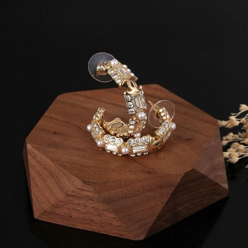 Chanel Earrings WaterResistant 231608