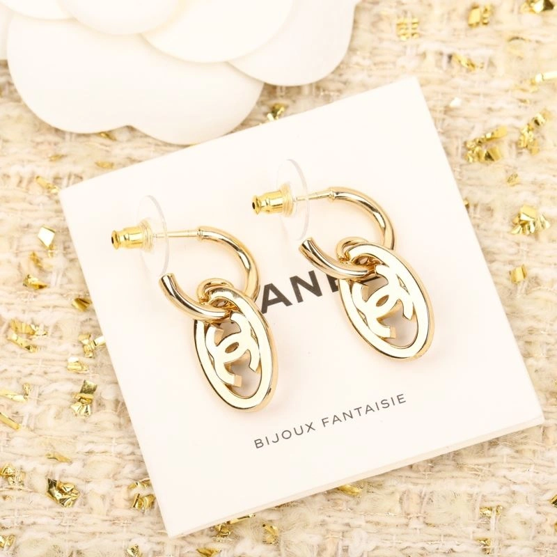 Popular Chanel Earrings 231587