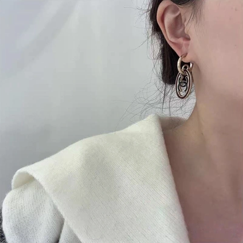 Popular Chanel Earrings 231587