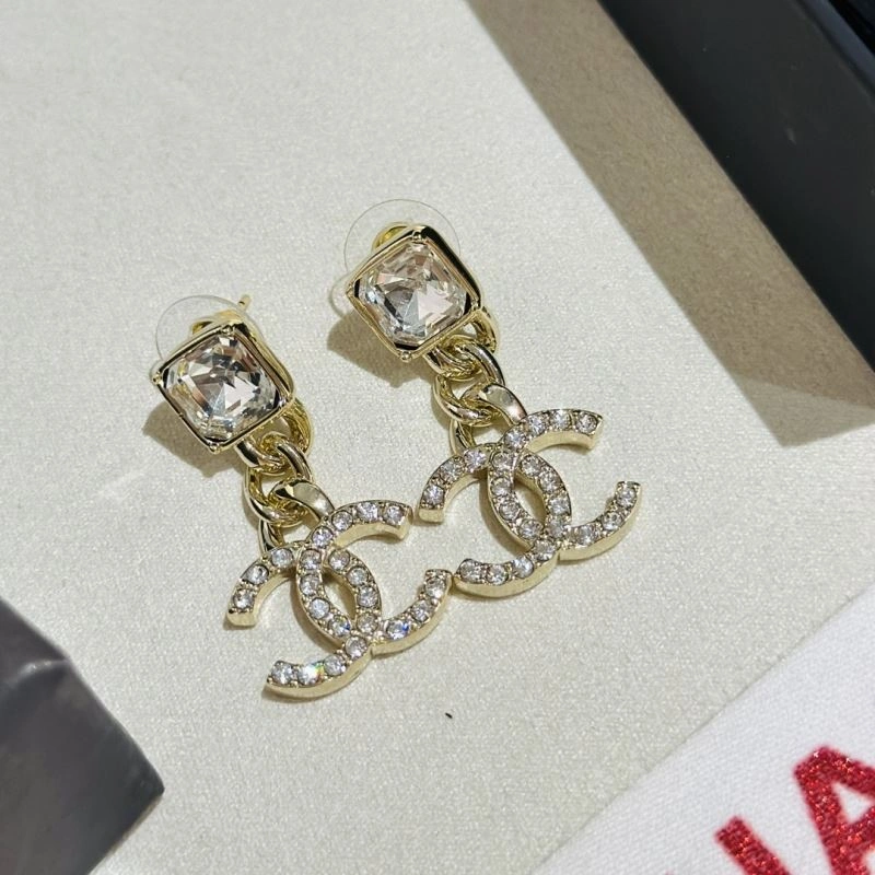 Unisex Chanel Earrings 231636