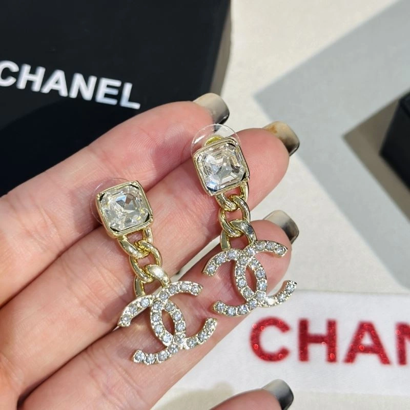 Unisex Chanel Earrings 231636