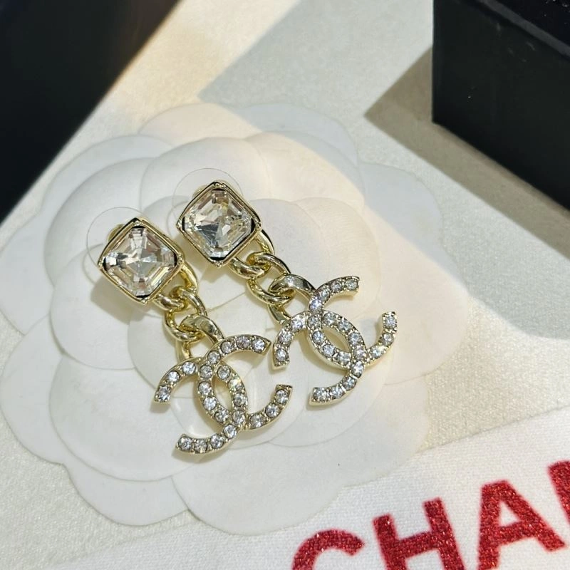 Unisex Chanel Earrings 231636