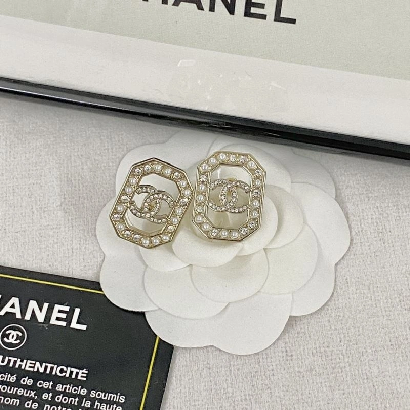 Casual Chanel Earrings 231612