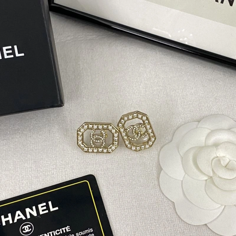 Casual Chanel Earrings 231612
