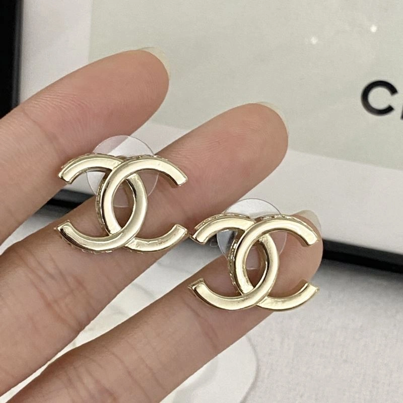 WellDesigned Chanel Earrings 231593