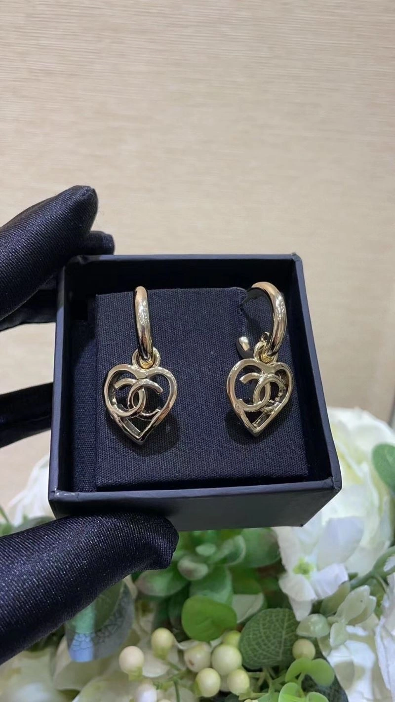 Chanel Earrings Fashionable 231597