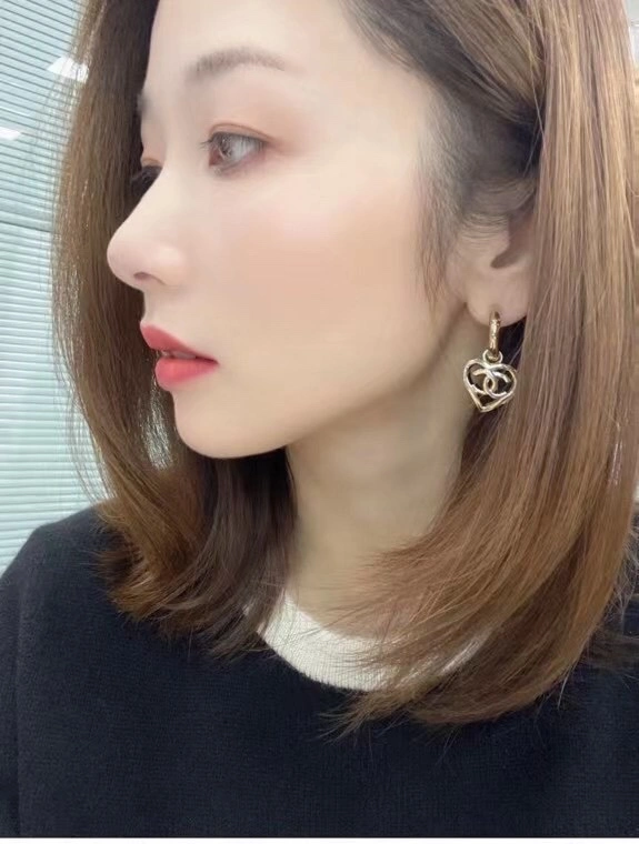 Chanel Earrings Fashionable 231597