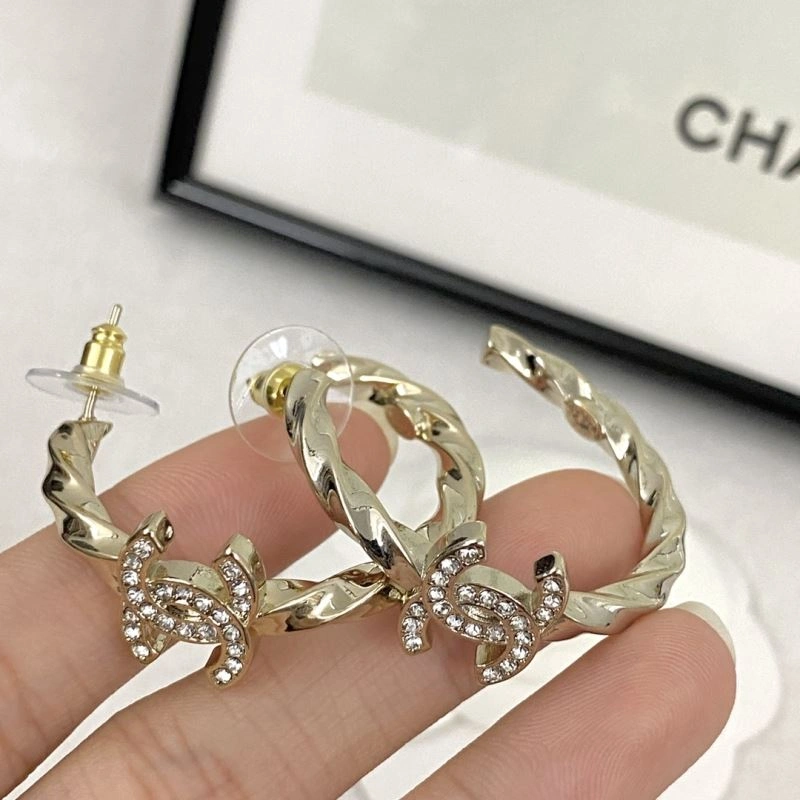 Modern Chanel Earrings 231628
