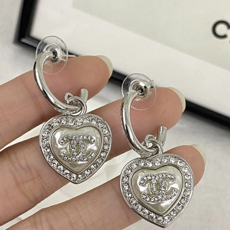 Sporty Chanel Earrings 231579