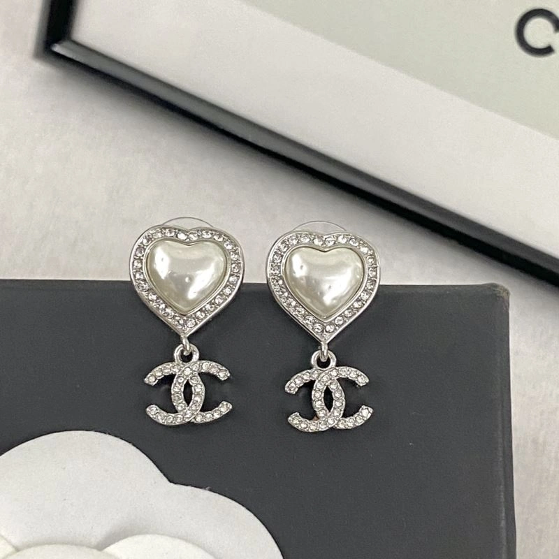 Chanel Earrings Neat 231578