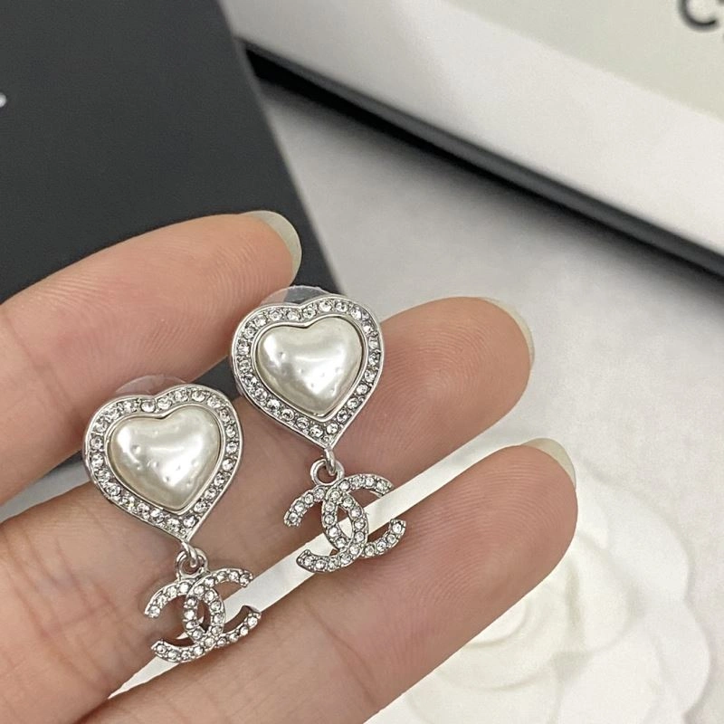 Chanel Earrings Neat 231578