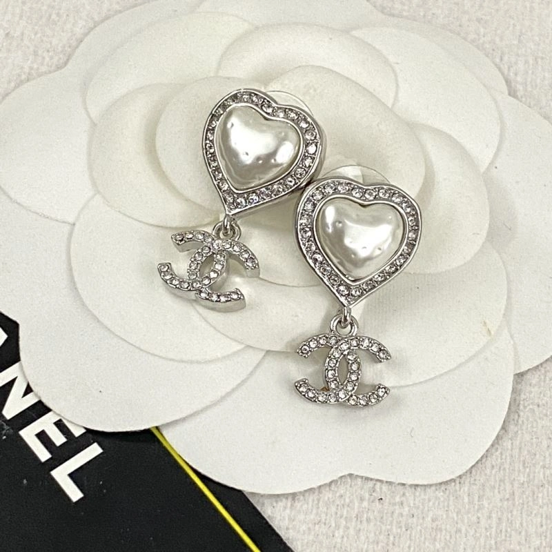 Chanel Earrings Neat 231578