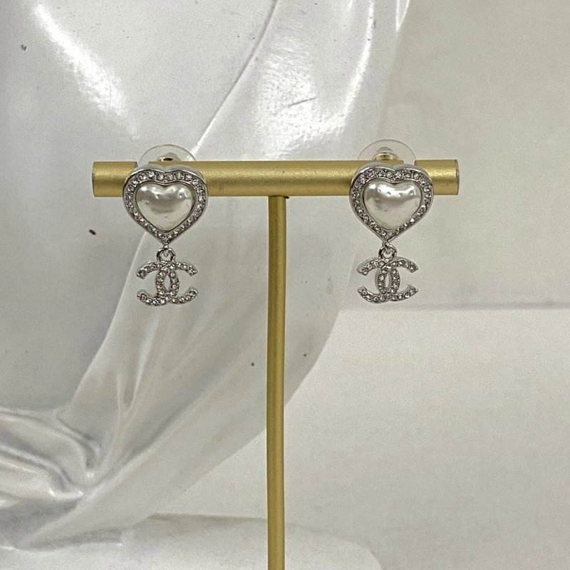 Chanel Earrings Neat 231578
