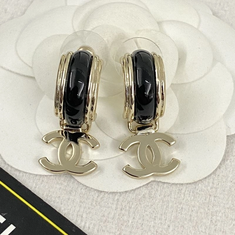 Sustainable Chanel Earrings 231598