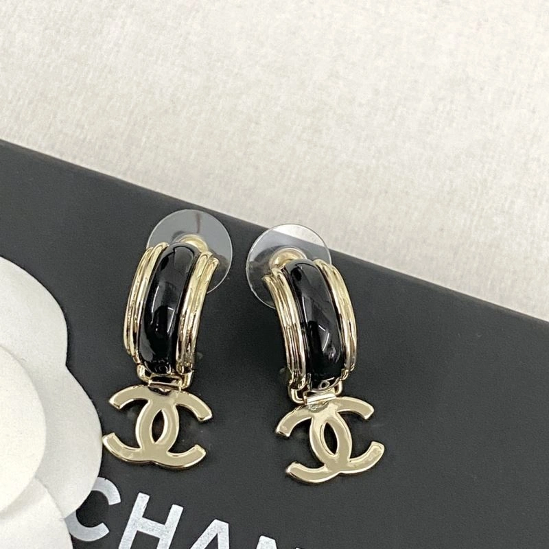 Sustainable Chanel Earrings 231598