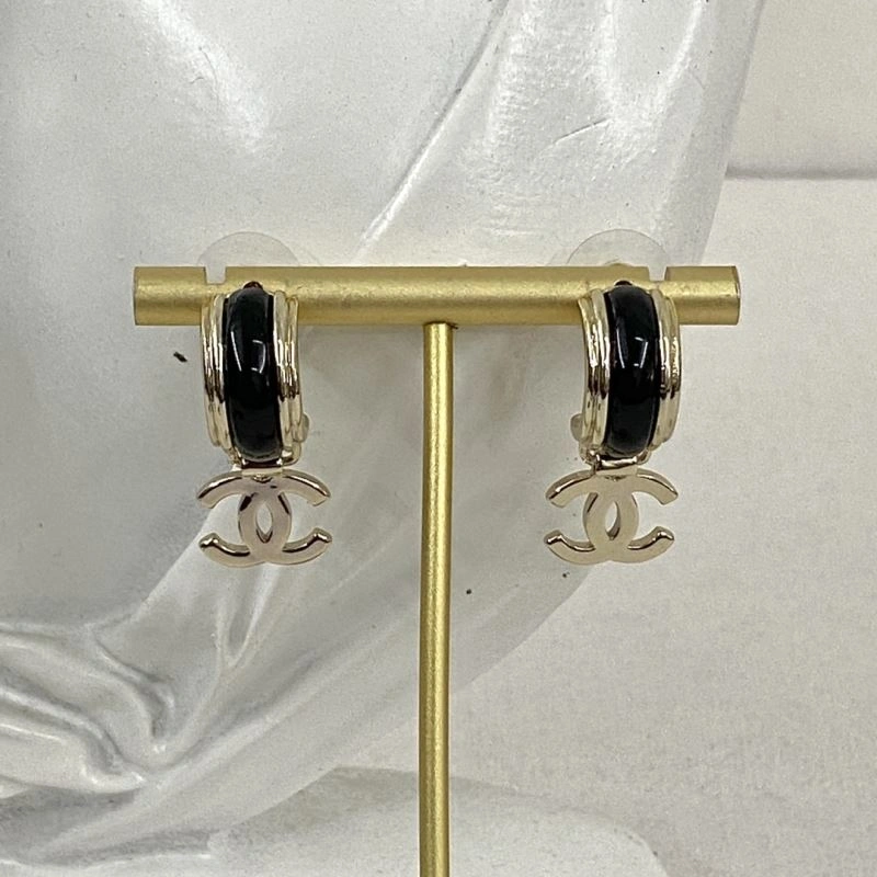 Sustainable Chanel Earrings 231598