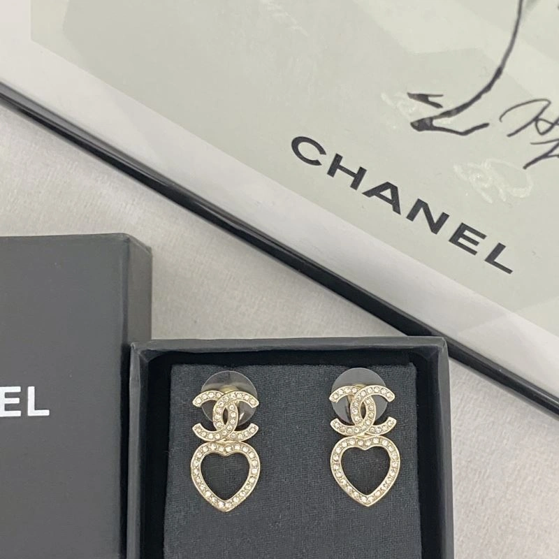 Fashionable Chanel Earrings 231577