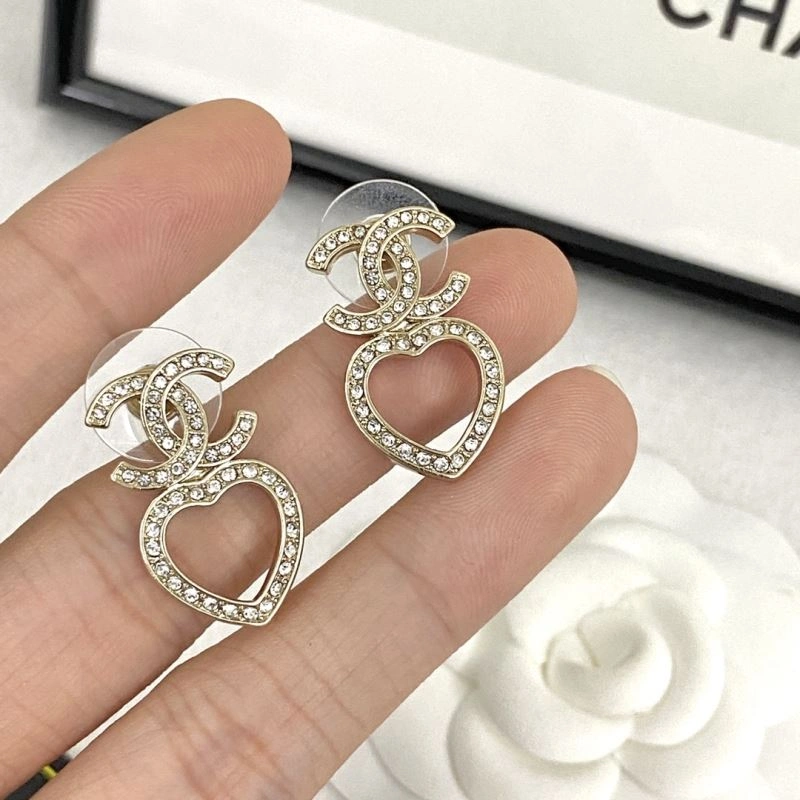 Fashionable Chanel Earrings 231577