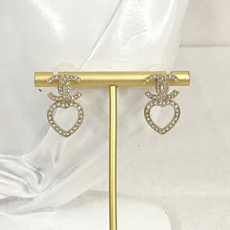 Fashionable Chanel Earrings 231577