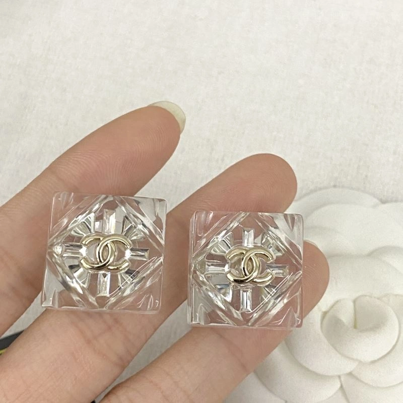 Chanel Earrings Trendsetting 231600