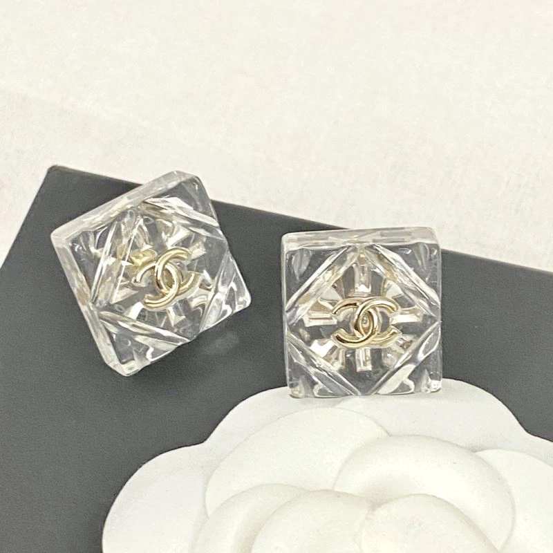 Chanel Earrings Trendsetting 231600
