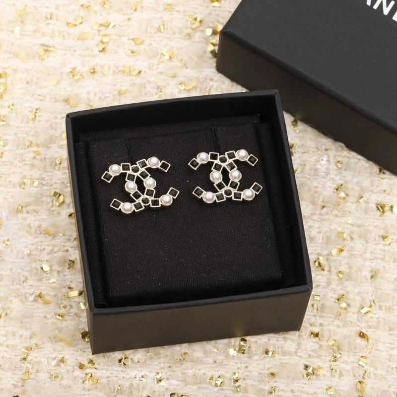 Reliable Chanel Earrings 231581