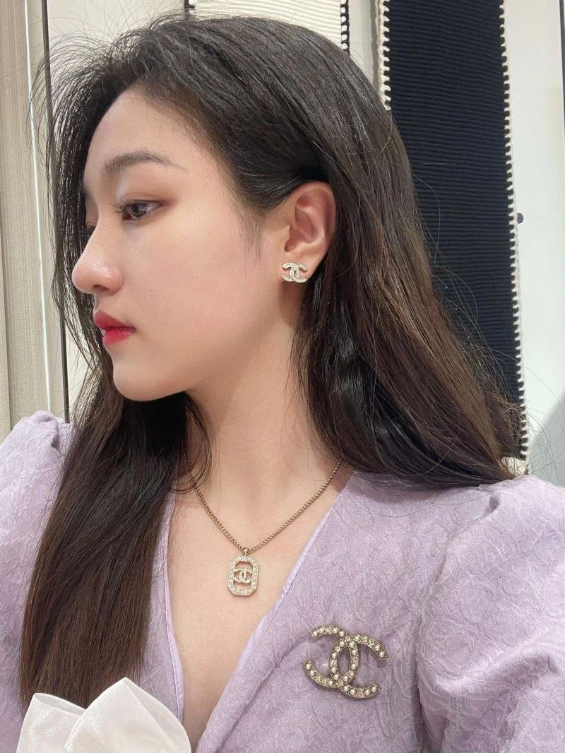 Chanel Earrings Contemporary 231623
