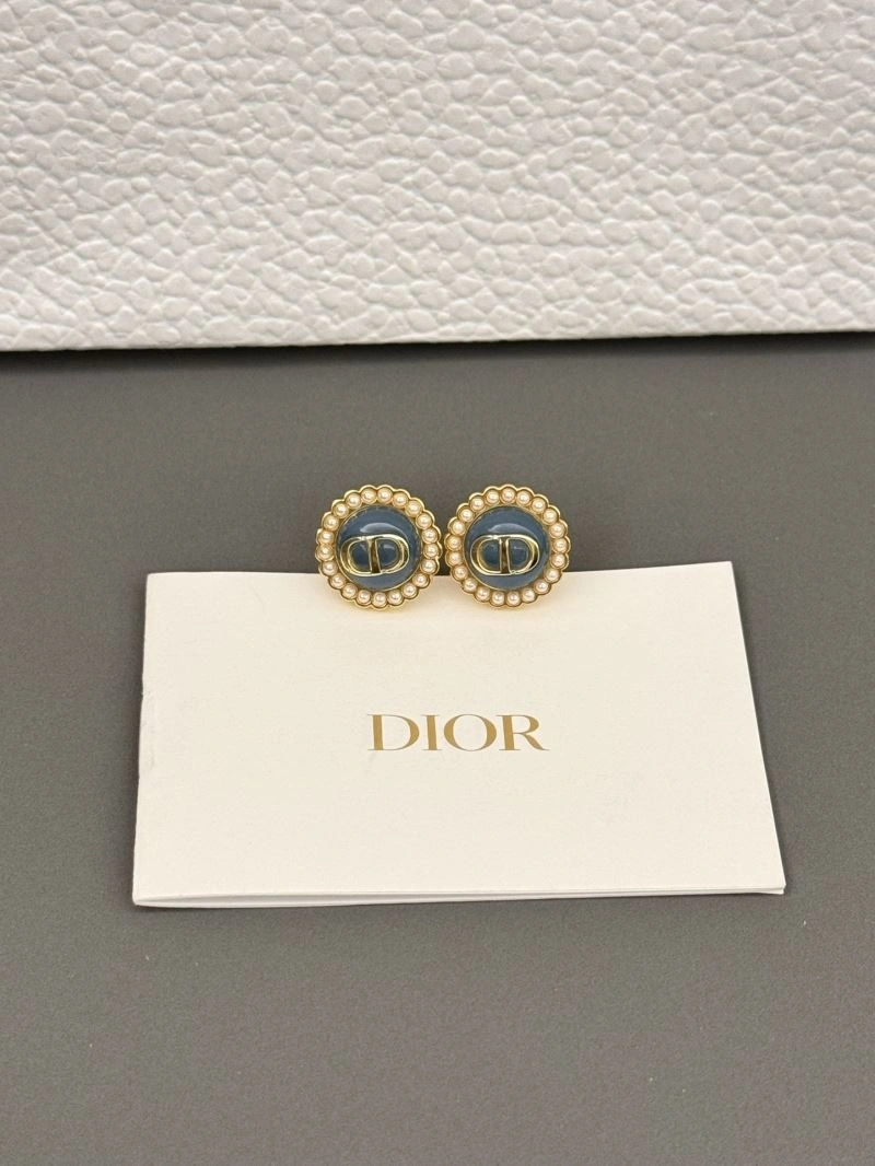 Chanel Earrings Packable 231566