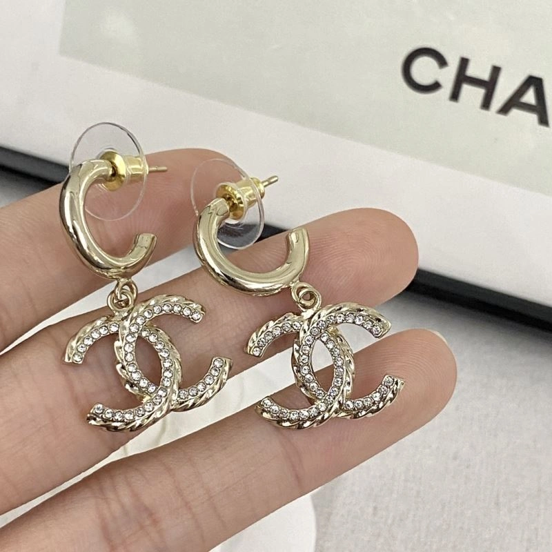 Chanel Earrings Elegant 231616