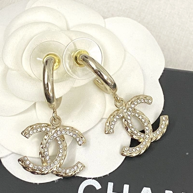 Chanel Earrings Elegant 231616