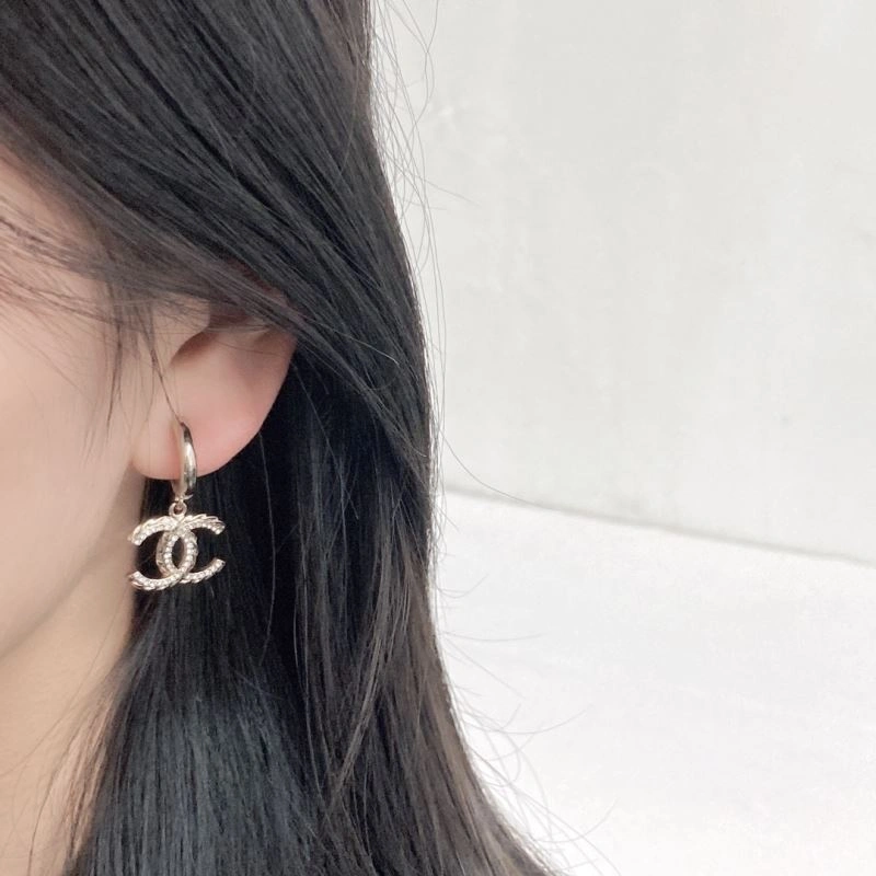 Chanel Earrings Elegant 231616