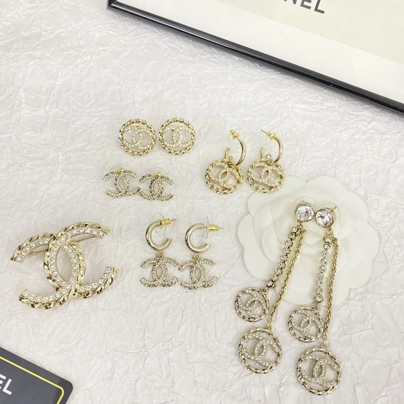 Chanel Earrings Elegant 231616