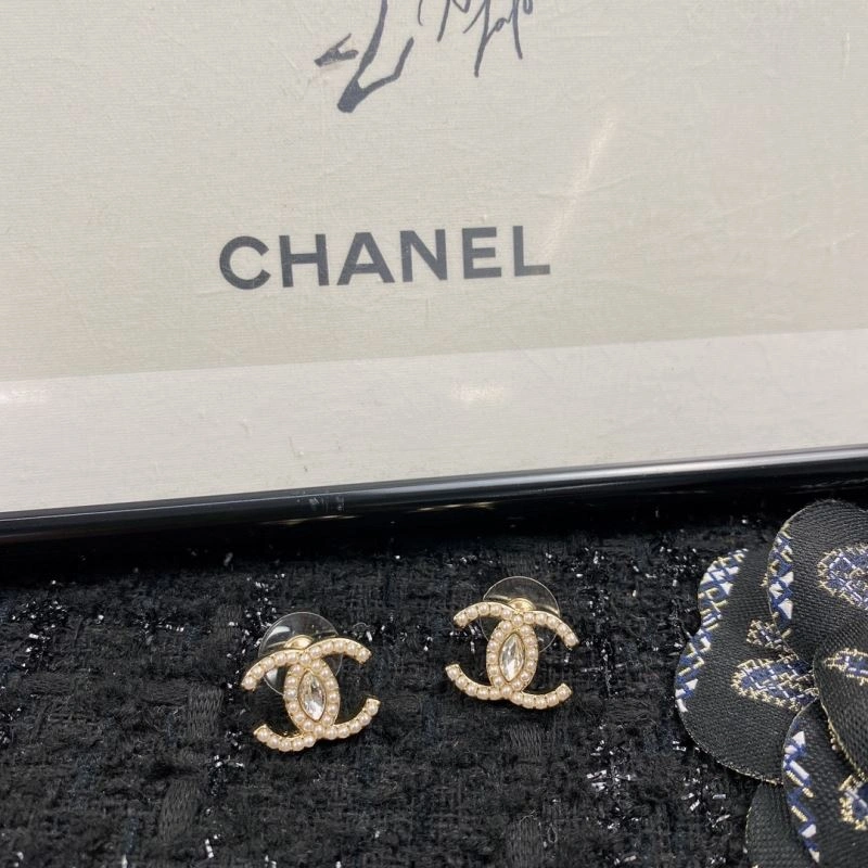 Chanel Earrings EasyCare 230210