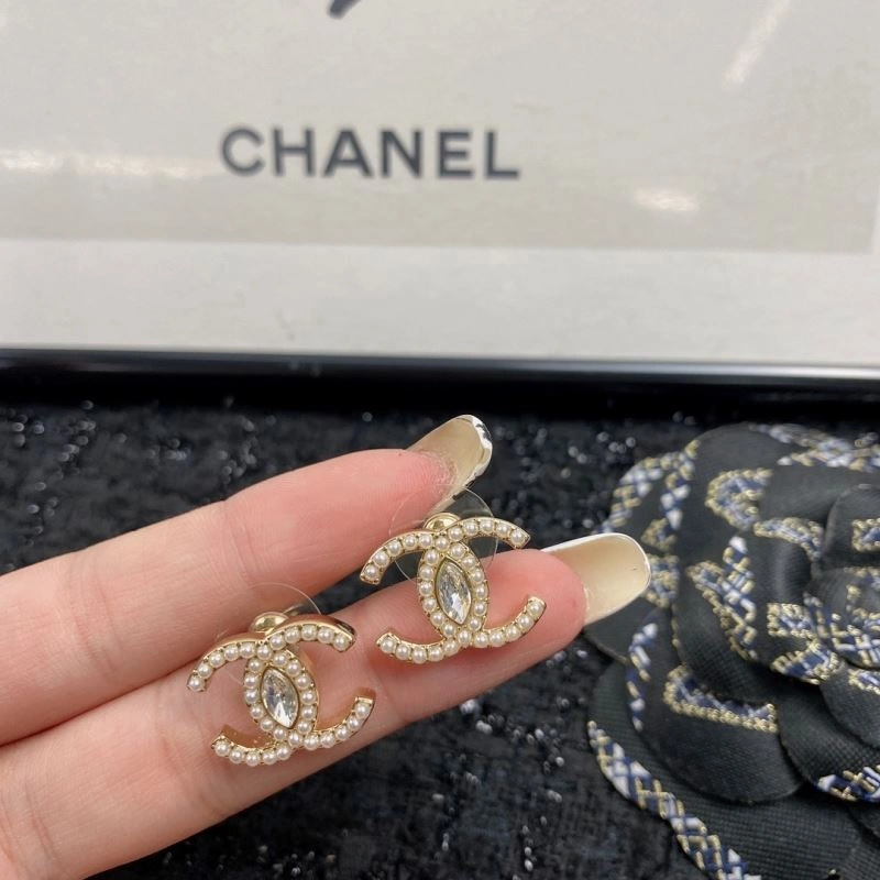 Chanel Earrings EasyCare 230210