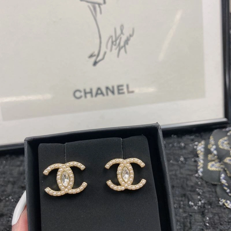 Chanel Earrings EasyCare 230210