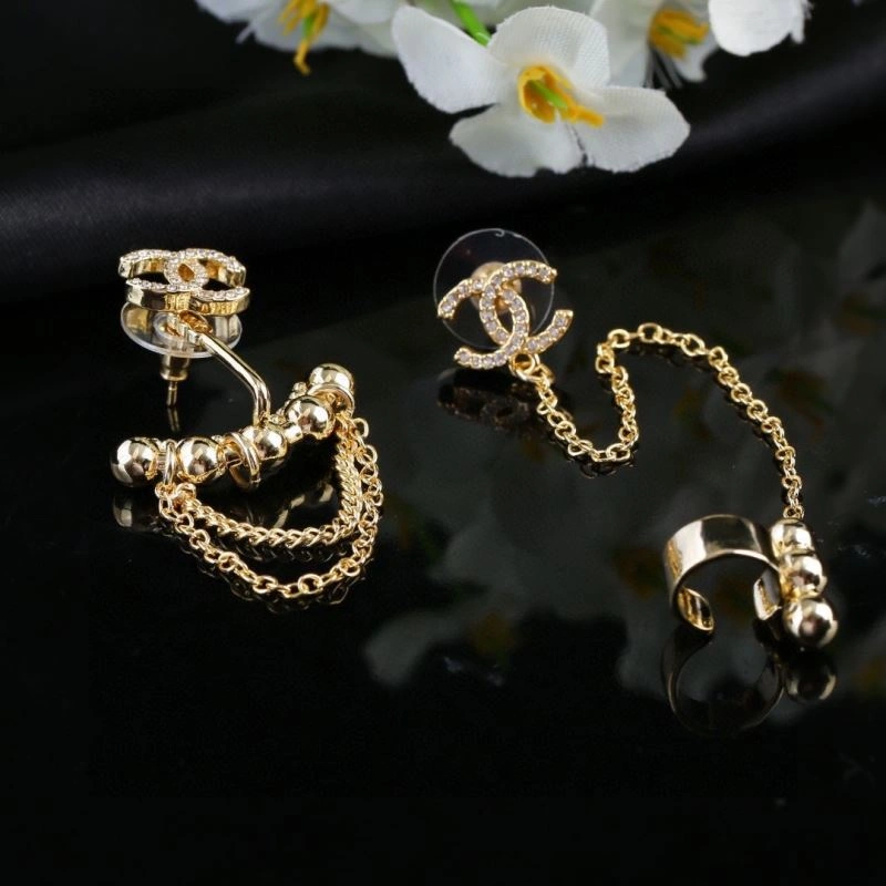 Chanel Earrings Chic 230192