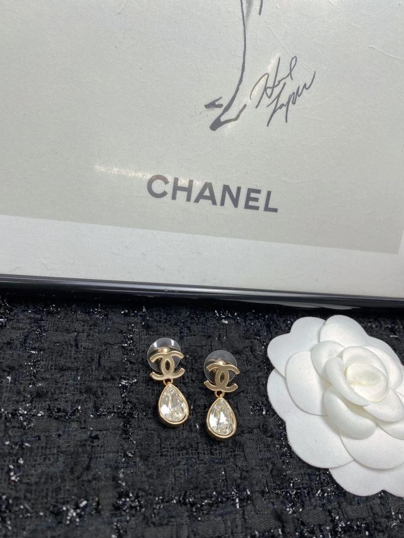 Chanel Earrings Cozy 230234