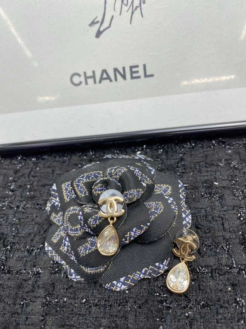 Chanel Earrings Cozy 230234
